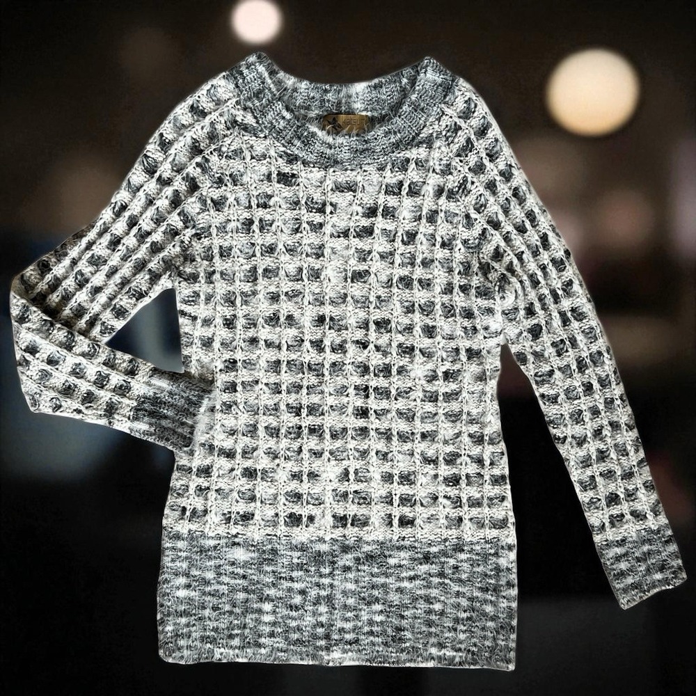 Katsumi Sweater Womens L Crew Neck Long Eyelash Soft Kitten Pullover Stretch‎